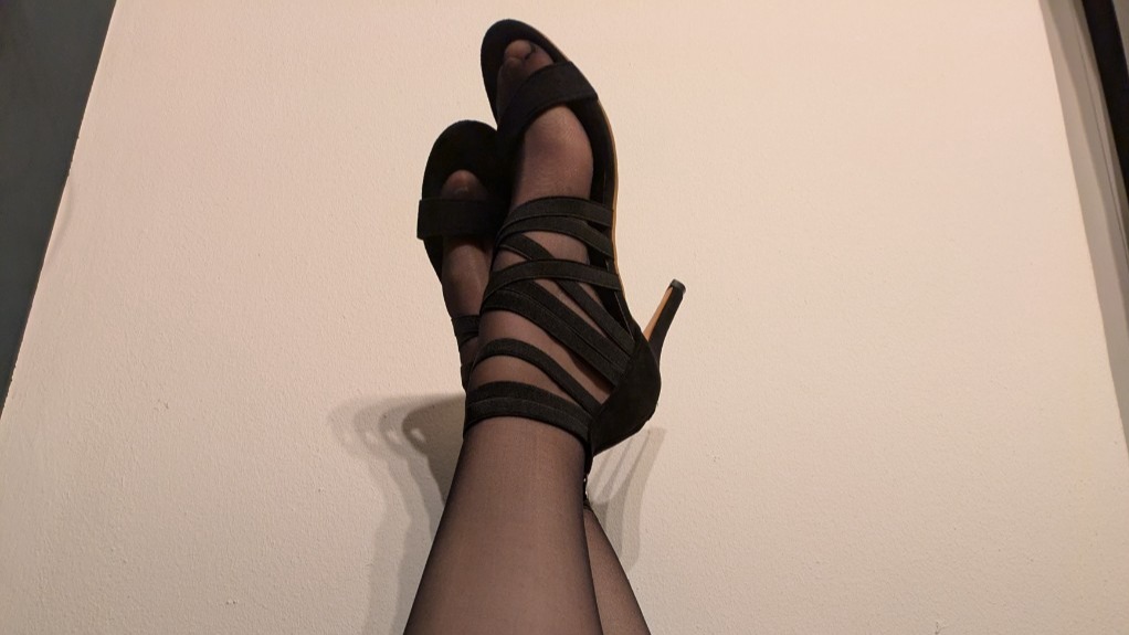 Online livesex met Laraaa